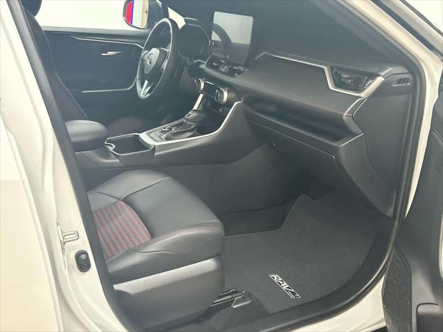 Photo of 2024 Wind Chill Pearl/Midnight Black Metallic Toyota RAV4 Prime
