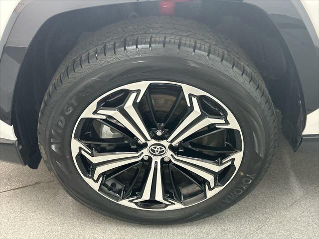 Photo of 2024 Wind Chill Pearl/Midnight Black Metallic Toyota RAV4 Prime