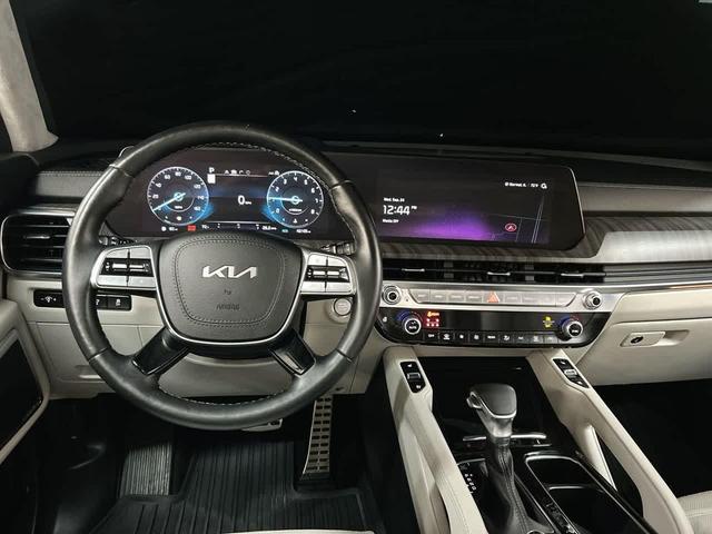 Photo of 2023 Dawning Red Kia Telluride