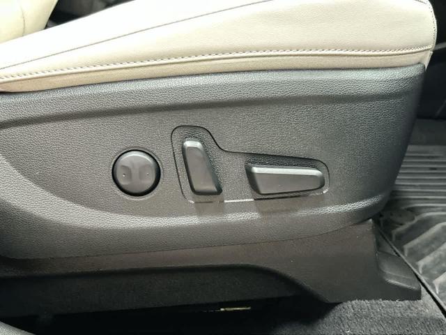 Photo of 2023 Dawning Red Kia Telluride