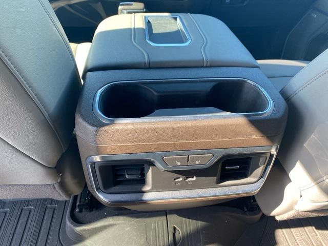 Photo of 2022 Summit White GMC Sierra 1500
