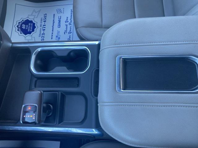 Photo of 2022 Summit White GMC Sierra 1500