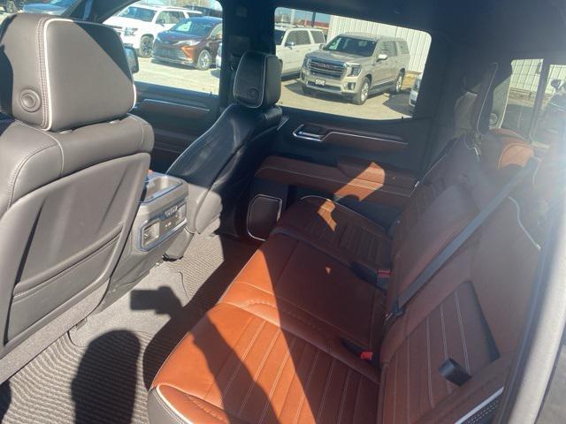 Photo of 2023 Onyx Black GMC Sierra 1500