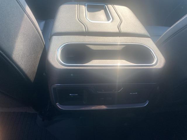 Photo of 2022 Quicksilver Metallic GMC Sierra 1500