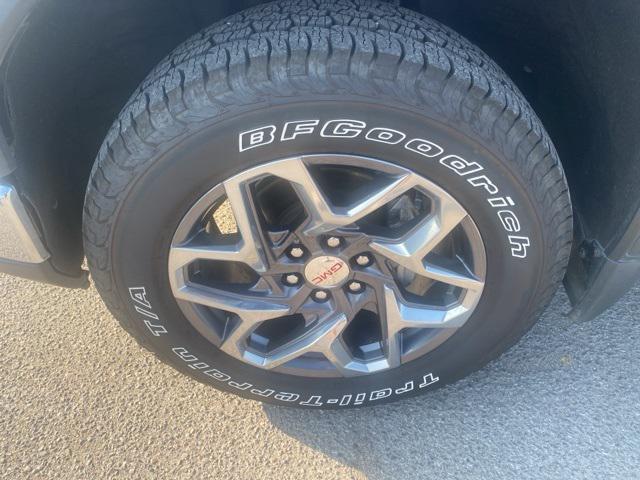 Photo of 2022 Quicksilver Metallic GMC Sierra 1500