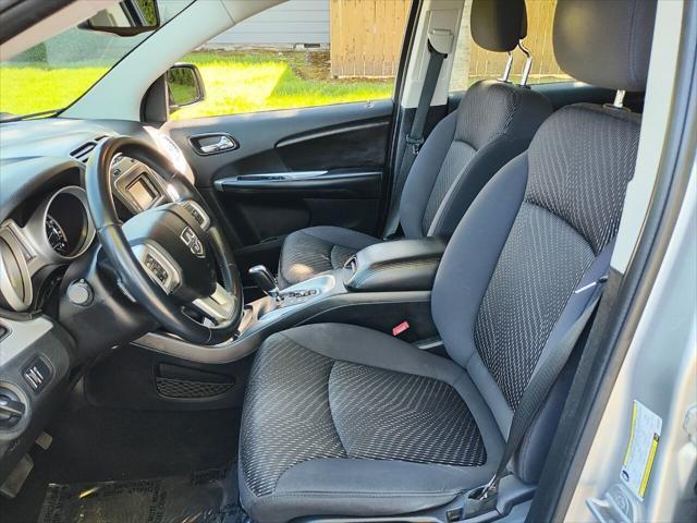 Photo of 2013 Bright Silver Metallic Clearcoat Dodge Journey
