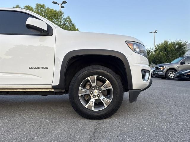 Photo of 2018 Summit White Chevrolet Colorado