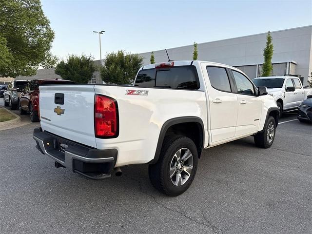 Photo of 2018 Summit White Chevrolet Colorado