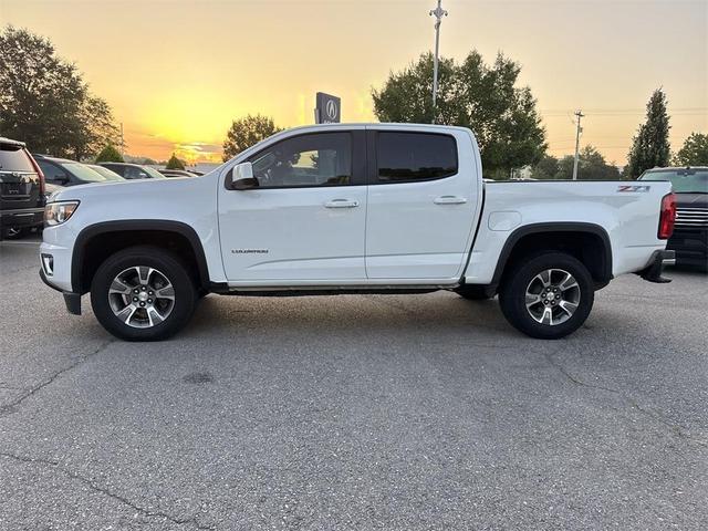 Photo of 2018 Summit White Chevrolet Colorado