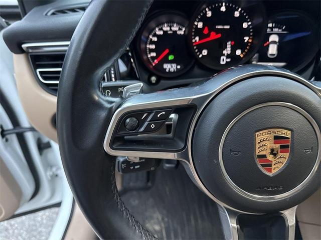 Photo of 2020 White Porsche Macan