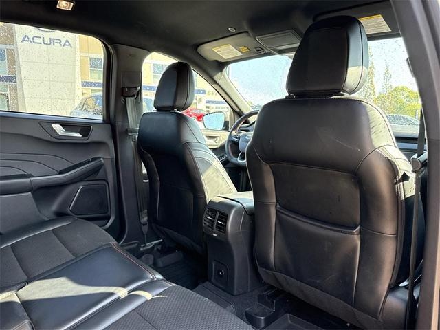 Photo of 2023 Carbonized Gray Metallic Ford Escape