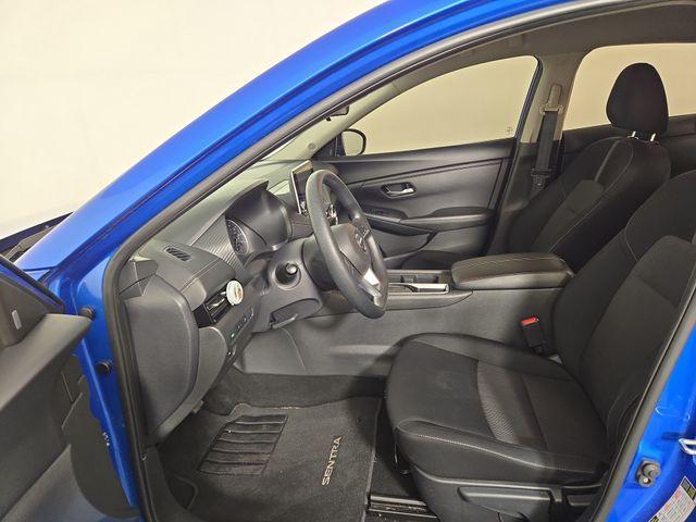 Photo of 2023 Electric Blue Metallic Nissan Sentra