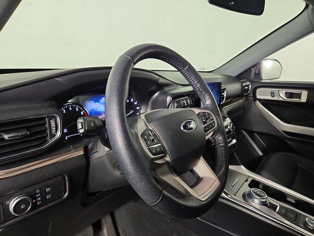 Photo of 2021 Blue Metallic Ford Explorer