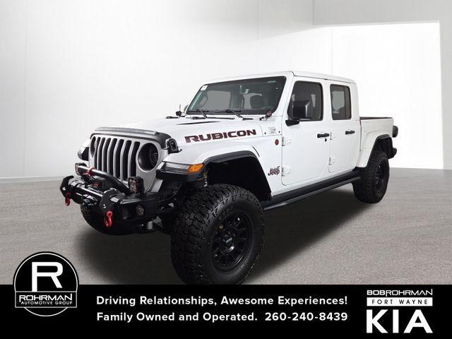 Photo of 2023 Bright White Clearcoat Jeep Gladiator