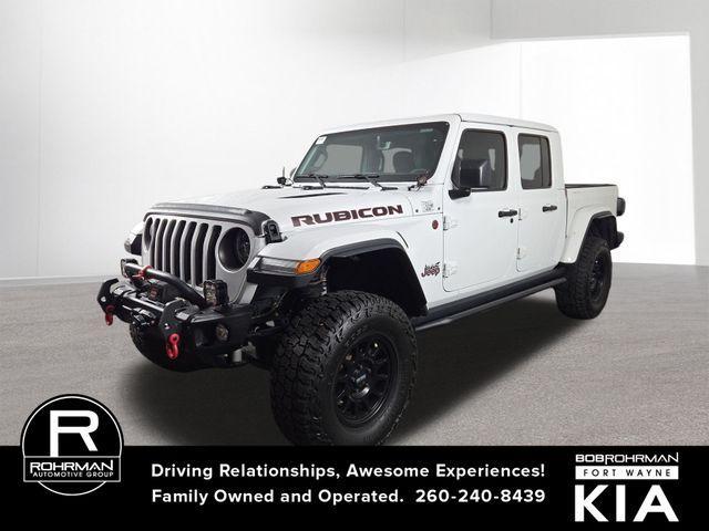 Photo of 2023 Bright White Clearcoat Jeep Gladiator
