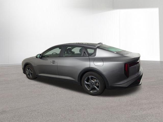 Photo of 2025 Steel Gray Kia K4