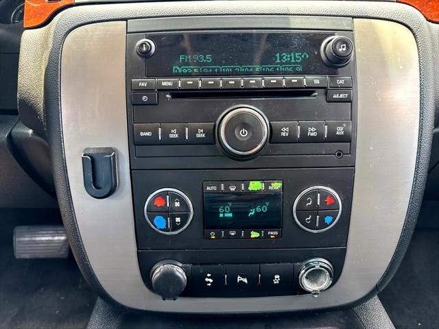 Photo of 2014 Onyx Black GMC Yukon