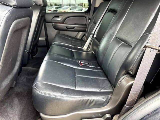 Photo of 2014 Onyx Black GMC Yukon
