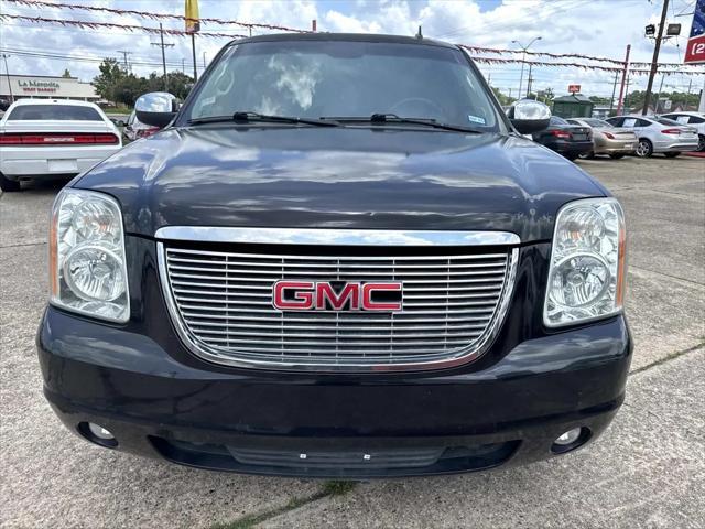 Photo of 2014 Onyx Black GMC Yukon