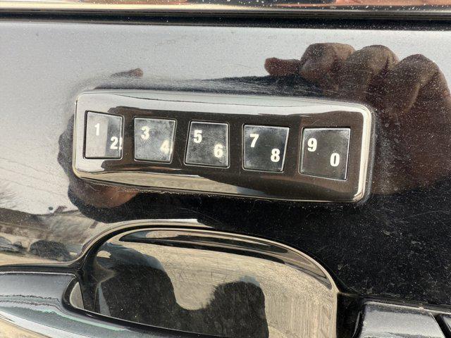Photo of 2022 Mosaic Black Metallic Chevrolet Equinox