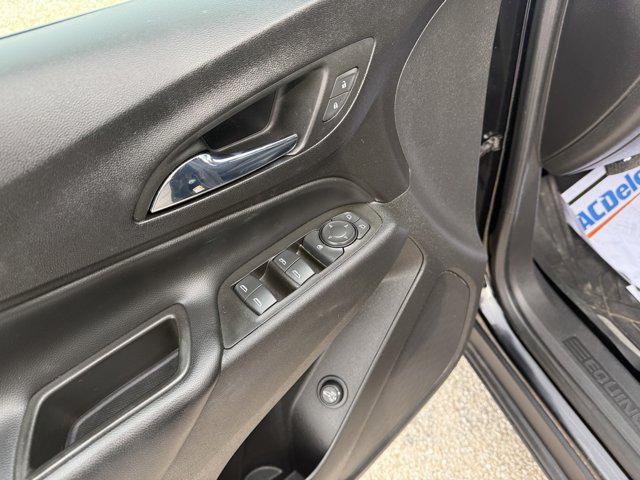 Photo of 2022 Mosaic Black Metallic Chevrolet Equinox