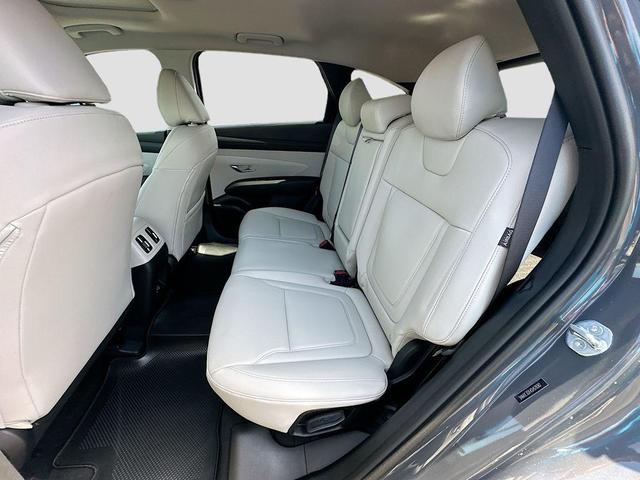 Photo of 2025 Gray Hyundai TUCSON