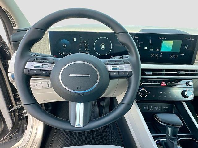 Photo of 2025 Gray Hyundai TUCSON