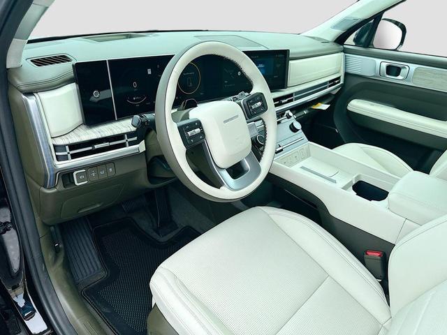 Photo of 2025 Phantom Black Hyundai SANTA FE HEV