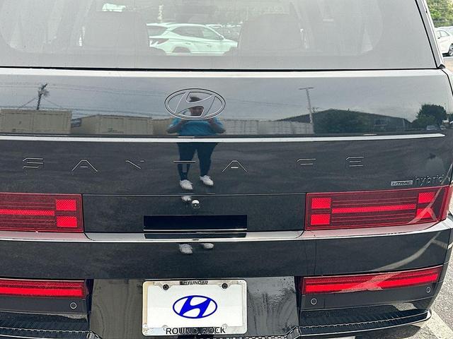 Photo of 2025 Phantom Black Hyundai SANTA FE HEV