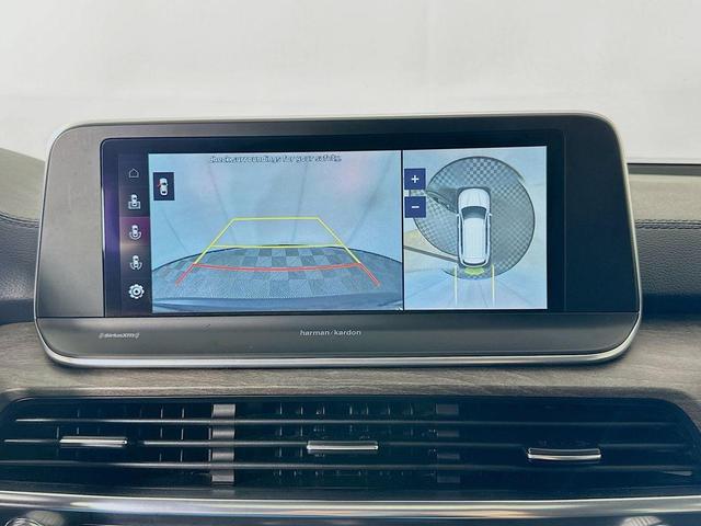 Photo of 2022 Black Kia Telluride