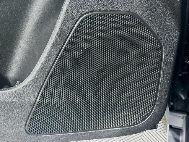 Photo of 2021 Diamond Black Jeep Cherokee