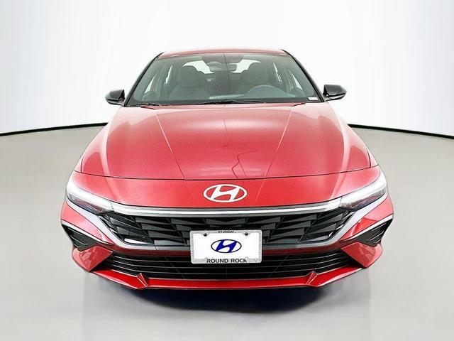 Photo of 2025 Red Hyundai ELANTRA