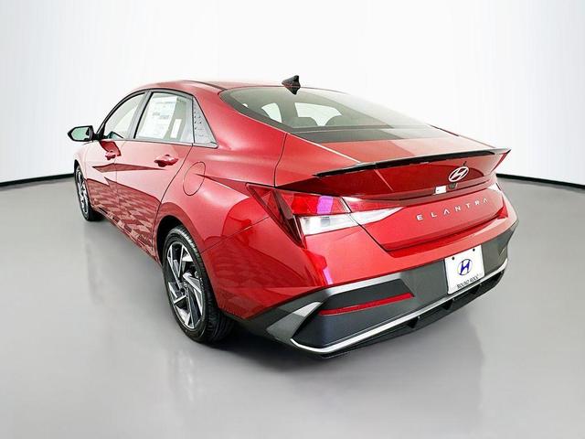 Photo of 2025 Red Hyundai ELANTRA
