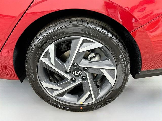 Photo of 2025 Red Hyundai ELANTRA