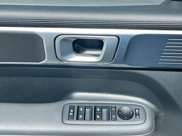 Photo of 2025 Atlantic Blue Hyundai SANTA FE HEV