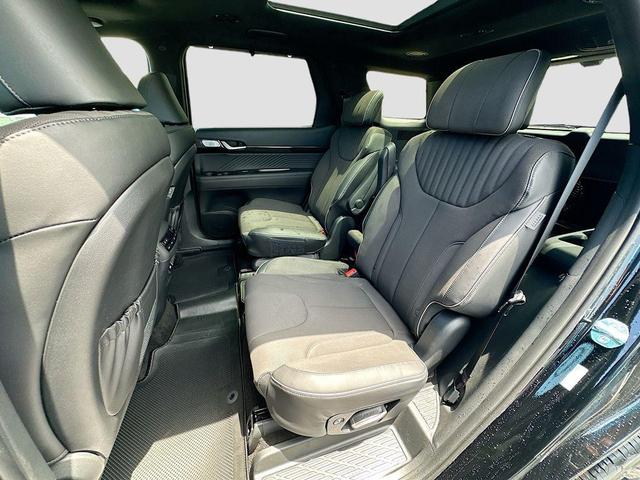 Photo of 2025 Abyss Black Pearl Hyundai PALISADE