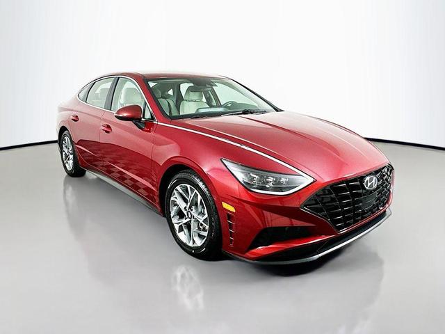 Photo of 2023 Red Hyundai SONATA