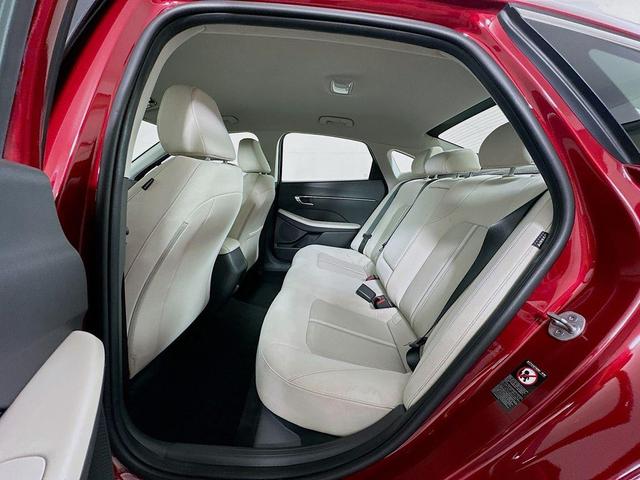 Photo of 2023 Red Hyundai SONATA
