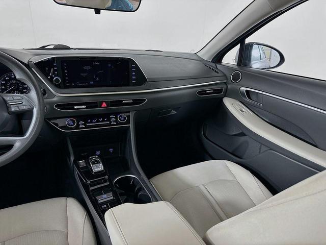 Photo of 2023 Red Hyundai SONATA
