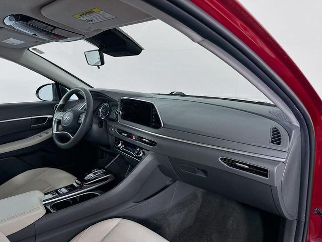 Photo of 2023 Red Hyundai SONATA