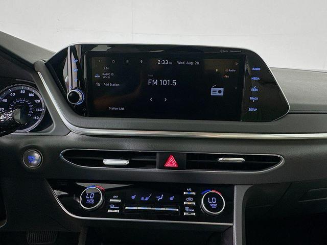 Photo of 2023 Red Hyundai SONATA