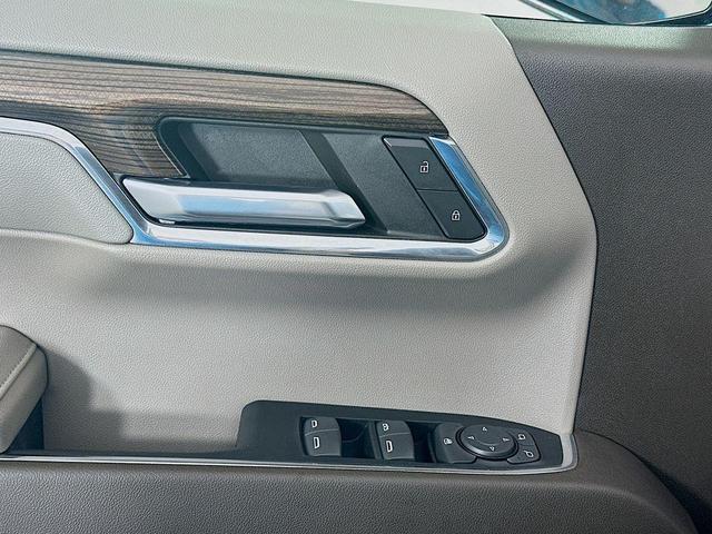 Photo of 2023 Summit White Chevrolet Silverado 1500