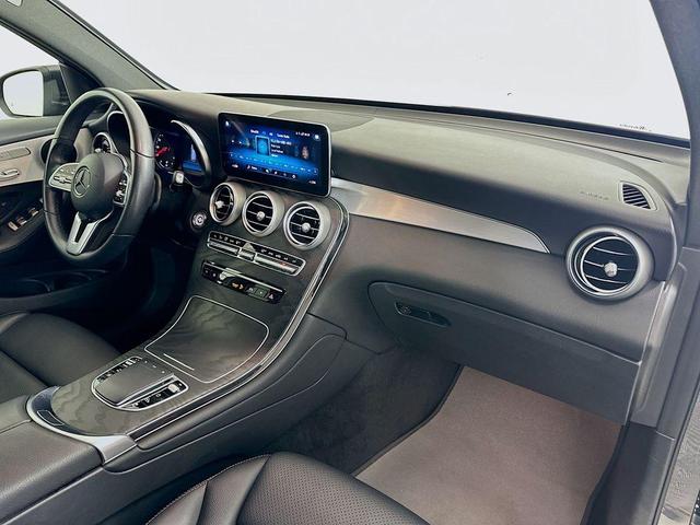 Photo of 2021 Gray Metallic Mercedes-Benz GLC 300