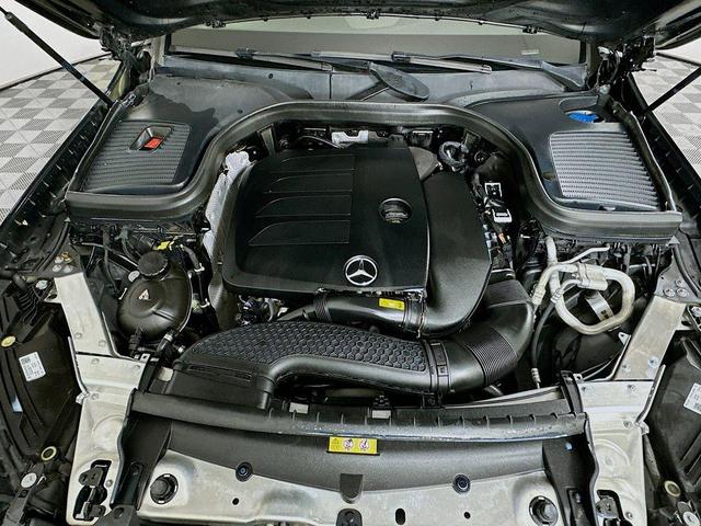 Photo of 2021 Gray Metallic Mercedes-Benz GLC 300