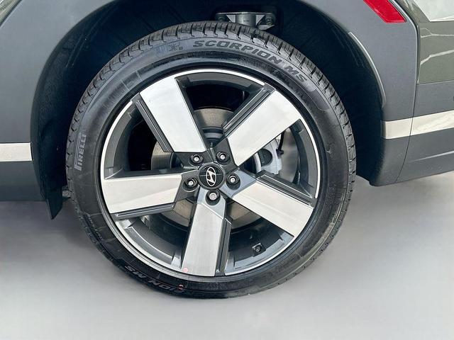 Photo of 2025 Green Hyundai SANTA FE HEV