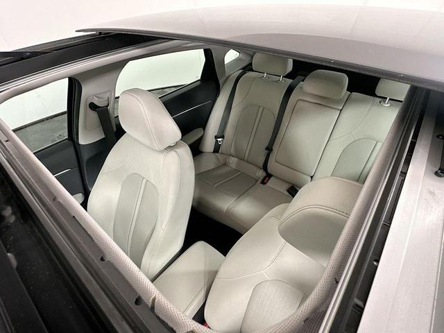 Photo of 2023 Portofino Gray Hyundai SONATA