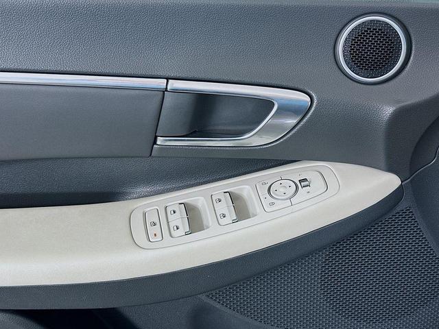 Photo of 2023 Portofino Gray Hyundai SONATA