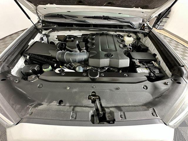 Photo of 2020 Super White Toyota 4Runner