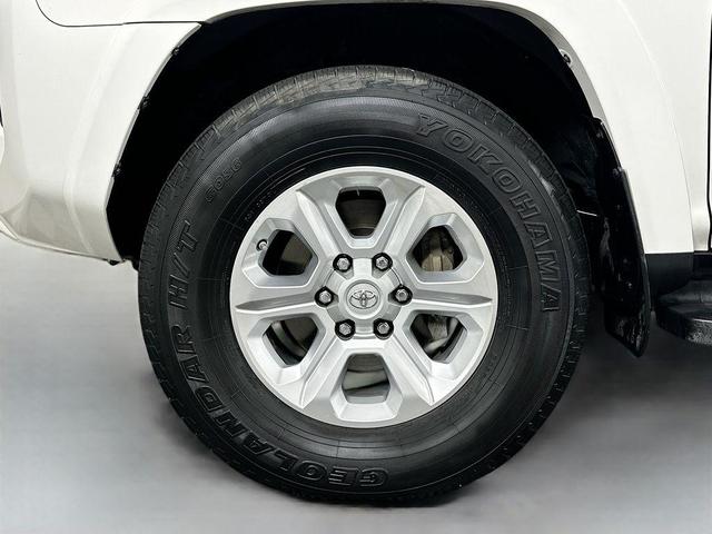 Photo of 2020 Super White Toyota 4Runner
