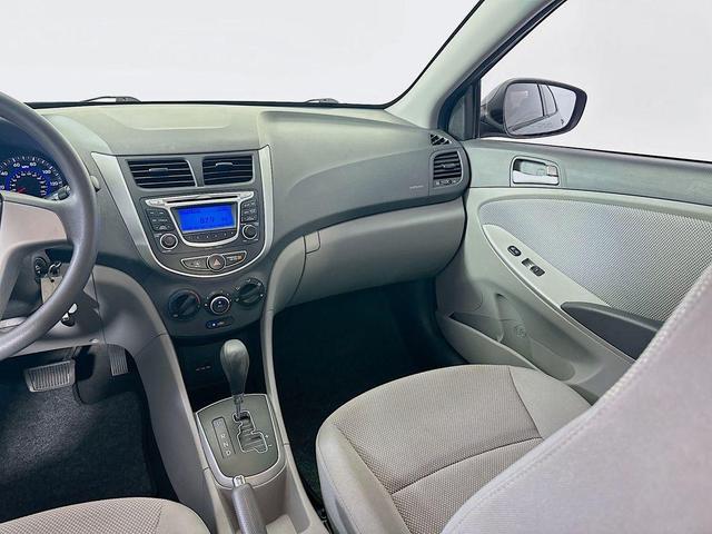 Photo of 2013 Triathlon Gray Hyundai Accent